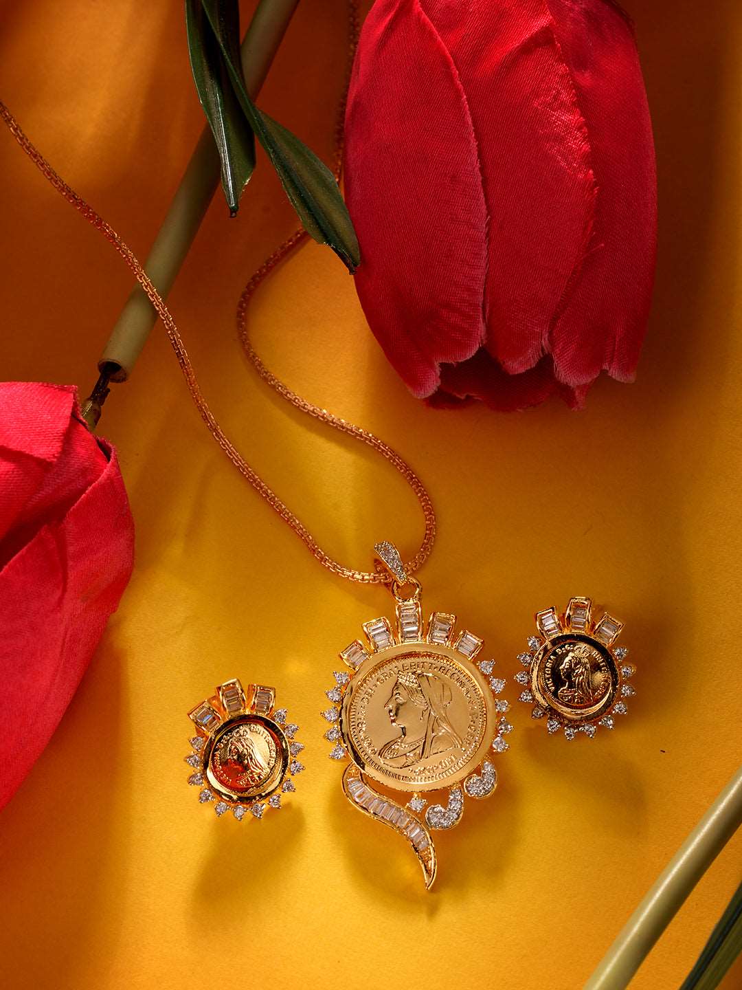 Latest locket set hot sale designs in gold