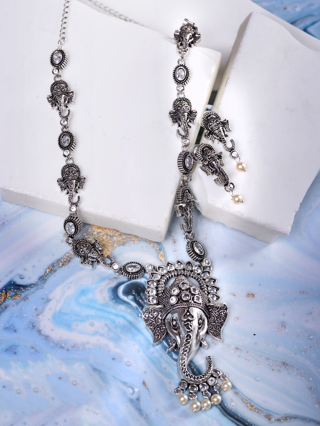 Zaveri pearls 2024 oxidised jewellery